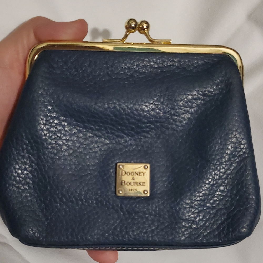 Dooney & Bourke Kisslock Coin Wallet Pebble Leather Blue (NEW without Tags) - Picture 2 of 12